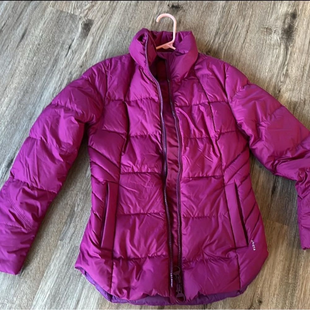 Athleta Downtown Puffer Small NWOT
